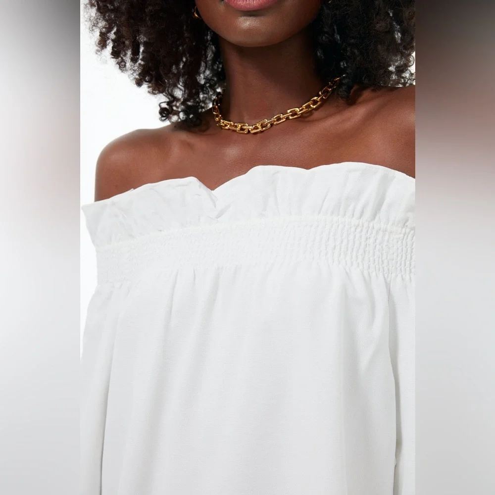 TUCKERNUCK White Off the Shoulder Marguerite Blouse NWT - Picture 3 of 14
